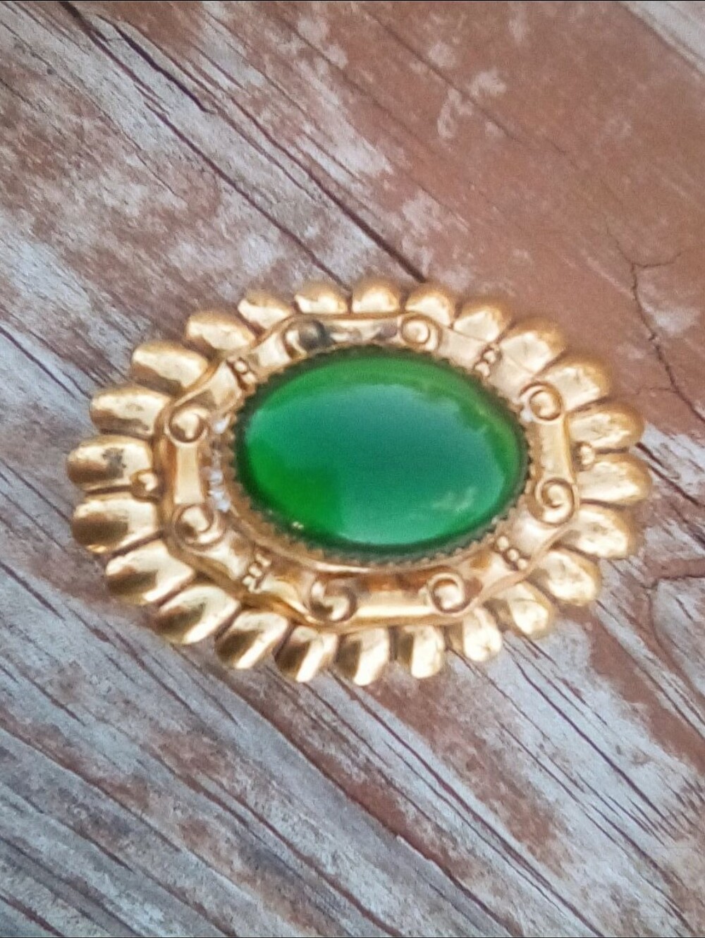 Vintage Green Glass Cabochon Gold Tone Brooch